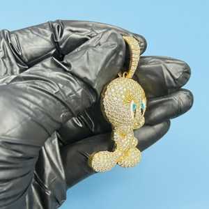 จี้รูปนกทวีตตี้แบบ Iced Out เงินแท้ 925 ชุบทอง ประดับเพชรโมอิสซาไนต์ สไตล์ฮิปฮอป ดีไซน์โดดเด่น จี้การ์ตูนนกทวีตี้ เหมาะสำหรับเป็นของขวัญ - Product Image 2