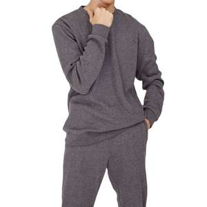 Ensemble de survêtement pour homme, confort quotidien, deux pièces, tissu doux, respirant, construction flexible, pour la salle de sport, l'entraînement, la course à pied et les vêtements décontractés - Product Image 3