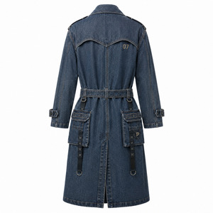 Abrigo de mezclilla con cinturón y bolsillos cargo, doble botonadura, personalizado para mujer, gabardina azul desgastado, premium, de manga larga, cortavientos, utilitario. - Product Image 3