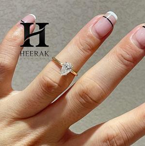 Anillo de Compromiso con Moissanita Corte Pera, Oro de 14K, Anillo Solitario con Diamante Cultivado en Laboratorio para Mujer, Fabricante de Joyería Personalizada - Product Image 1