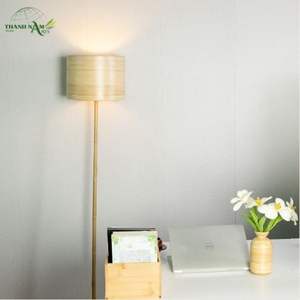 Lampe de sol classique en bambou naturel, faite à la main, écologique, avec abat-jour cylindrique doux pour la décoration de la maison - Product Image 2