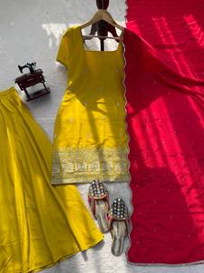 VISHNU K DESIGNS KD-1581 Ensemble Sharara Dupatta Haut de Gamme en Soie Crêpe Naturelle avec Broderie de Fil et de Paillettes Très Détaillée, Style Vintage pour Soirée - Product Image 6