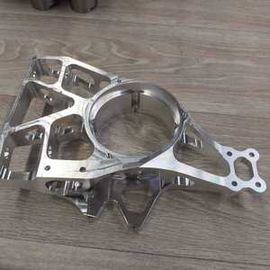 Pièces industrielles en aluminium et acier inoxydable usinées sur CNC 5 axes, usinage par fraisage VMC, traitement par électroérosion à fil, composants RMV Machining - Product Image 4