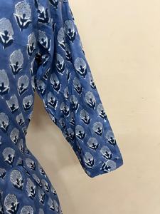 ชุดเดรสพิมพ์ลายด้วยมือ ผ้าฝ้ายอินเดีย เสื้อคลุมยาวแบบอินเดีย ชุดเดรสพิมพ์ลายด้วยมือ คอวี แขนยาว ชุดเดรสพิมพ์ลายดอกไม้ - Product Image 4