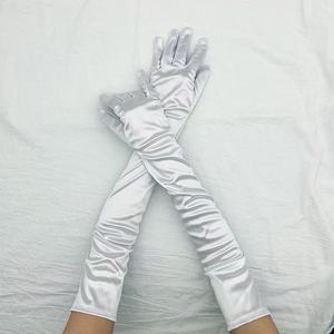 Gants élégants en nylon personnalisés, durables, compatibles avec les écrans tactiles, longueur opéra, pour femmes et filles, disponibles en blanc, vert, noir - Product Image 1