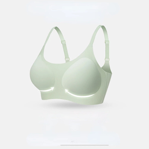 เสื้อชั้นในโยคะสายกว้าง แต่งขอบตัดกัน เสื้อฟิตเนสแบบกระชับทรง รองรับแรงกระแทกสูง ระบายอากาศได้ดี ผ้าตาข่าย ชุดออกกำลังกายไร้ตะเข็บ เสื้อสำหรับออกกำลังกายรุ่นใหม่ - Product Image 4