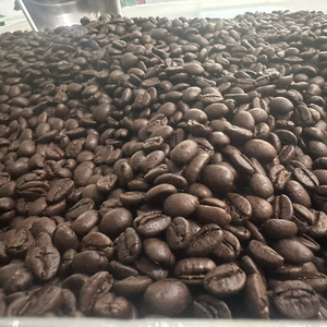 กาแฟคั่วคุณภาพสูง ARABICA ROBUSTA จากโรงงานโดยตรง 0.25 กก. กาแฟสดจากผลกาแฟสุก รสชาติกลมกล่อม จัดส่งด่วนโดยตรง - Product Image 4