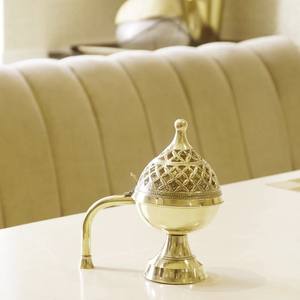 Quemador de Incienso Dhupdaan de Latón - Artesanía Tradicional de Latón de Alta Calidad para Rituales Espirituales y Religiosos Diarios - Product Image 1