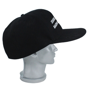Gorras de Béisbol Gigantes Personalizadas al por Mayor con Parche Bordado para Equipos Deportivos - Product Image 3