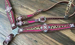 Conjunto de cabezada y pechera de cuero para caballo estilo western, hecho a medida, superventas 2026, cómodo, ligero y hecho a mano - Product Image 2