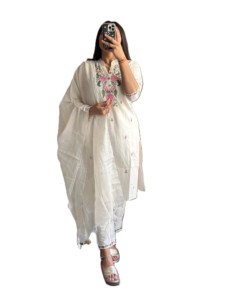 Salwar Kameez en coton Khadi de créateurs indiens et pakistanais, pour l'hiver et l'été, dernière collection exclusive, qualité supérieure, vêtements ethniques élégants pour femmes - Product Image 1