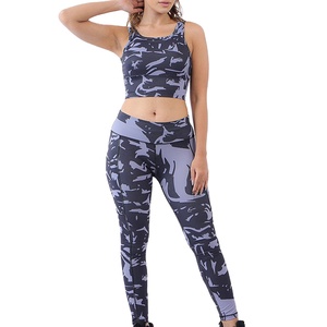 Conjunto de yoga personalizado para mujer al por mayor ropa deportiva de talla grande conjunto de yoga ropa de entrenamiento sólida traje deportivo frente mujer entrenamiento yoga - Product Image 1