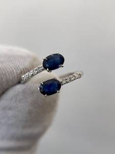 Anillo de dos piedras de zafiro azul, anillo de compromiso y aniversario de zafiro azul real para mujer, joyería. - Product Image 6