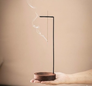 Plateau et brûleur d'encens en bois écologiques avec support métallique, attrape-cendres naturel fait main pour espaces relaxants - Product Image 1