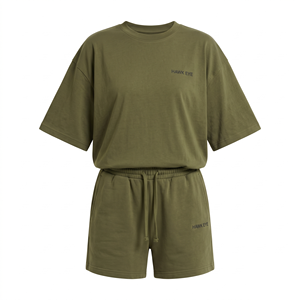 Ensemble short et t-shirt de sport d'été pour femme, avec logo personnalisé, vente en gros, short décontracté au-dessus du genou et crop top sans manches pour femme - Product Image 4