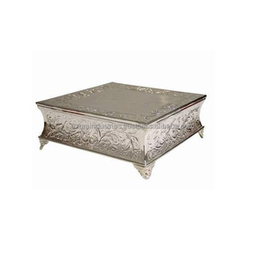 Soporte para Tartas hecho en forma de metal de alta calidad para Decoración de cocina soporte decorativo para tartas para exportación por Azora Industries - Product Image 2