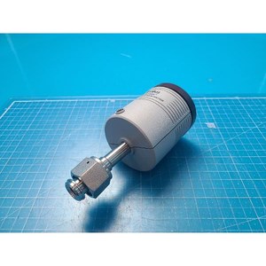 Manomètre capacitif MKS 626A11TBE, utilisé comme pièce détachée d'équipement semi-conducteur d'époque - Product Image 6
