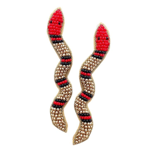 Pendientes de moda con bordado de cuentas de semilla de serpiente, pendientes llamativos negros y azules, joyería de serpiente de la India - Product Image 1