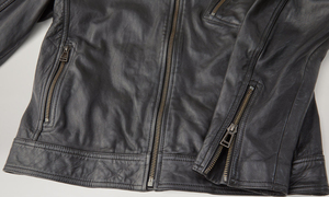 Veste moto en cuir véritable noir pour homme, col montant, fermeture éclair, coupe ajustée, longueur standard, pour l'automne - Product Image 5