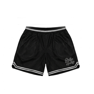 Shorts de malla de poliéster premium de 160 GSM con panel de camuflaje verde, transpirables, sublimados, con logo personalizado para hombre. - Product Image 6