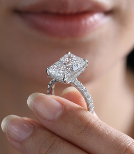 Anillo de compromiso/boda unisex de oro blanco de 14k con diamante radiante cultivado en laboratorio IGI, engaste de púas, estilo vintage, para aniversario - Product Image 1