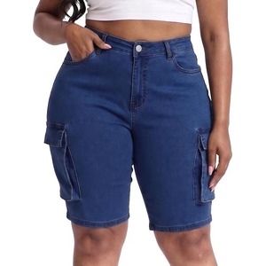 Shorts en jean mignons pour femme, en denim délavé, coupe droite avec poches, style vintage - Product Image 1