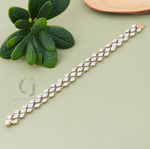 Pulsera de tenis ancha de oro bicolor de 14 quilates con diamantes marquise y princesa cultivados en laboratorio de 5.71 quilates, brillo llamativo, para aniversario de bodas - Product Image 1