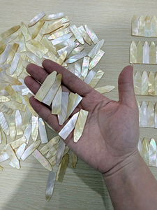 Vente en gros de plaques de nacre naturelle blanche polie de qualité supérieure, pierres brutes, tranches de perles, coquillages, 20 mm, emballage en boîte carrée - Product Image 4