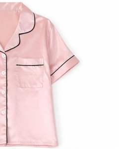 Conjunto de Pijama de Satén Rosa Personalizado para Mujer, Manga Corta, con Botones, Estilo Seda, Ropa de Dormir de Dos Piezas con Pantalones Cortos - Product Image 4