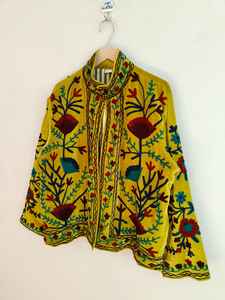 Chaqueta Bordada Suzani de Terciopelo Hecha a Mano, Chaqueta Étnica Hecha a Mano, Chaqueta Suzani Floral, Chaqueta de Terciopelo Puro, Estilo Boho Hippie - Product Image 5