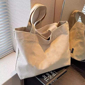 Sac fourre-tout sport personnalisé de haute qualité en coton/toile avec longue bandoulière - Product Image 2