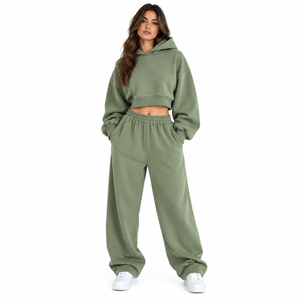 Conjunto Deportivo con Capucha para Mujer, Color Verde Oliva, Manga Larga, Corte Holgado, Sudadera y Pantalones Casuales con Bolsillos Laterales - Product Image 1