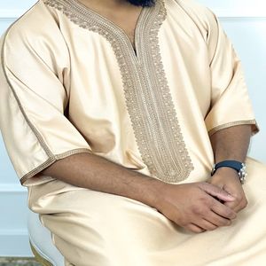 Thobe islamique marocain de qualité supérieure, vert teinté, brodé sur mesure, en coton respirant, pour la prière et le quotidien, pour hommes. - Product Image 3