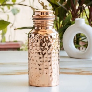 Botella de Agua de Cobre Hecha a Mano con Acabado Martillado, Recipiente Portátil para Bebidas de Viaje, Diseño Vintage - Product Image 5
