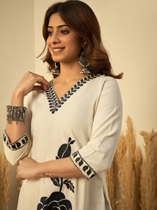 Ensemble kurta et pantalon en coton blanc pour femme avec broderie florale noire, longueur cheville, tenue ethnique indienne traditionnelle, ensemble kurti décontracté - Product Image 3