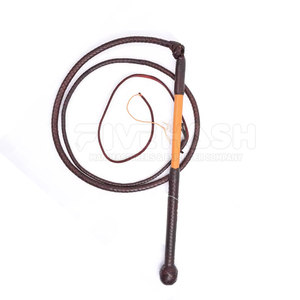 Fouet en cuir de vachette de qualité supérieure, fait main, durable, en cuir véritable, avec poignée robuste et design flexible, idéal pour l'entraînement et l'utilisation en extérieur - Product Image 3