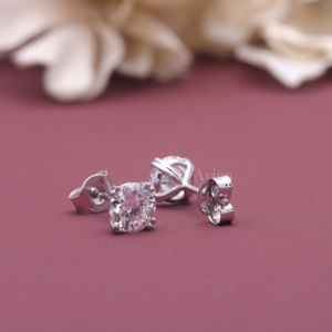 Pendientes de Diamante Cultivado en Laboratorio con Certificación IGI, Corte Redondo, en Oro Blanco/Rosa y Amarillo de 14K, Clásicos de 6 Puntas - Product Image 2