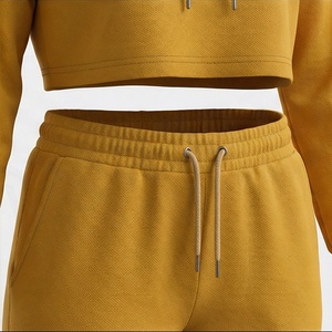 Conjunto de Sudadera con Capucha de 2 Piezas para Mujer, Amarillo Mostaza, Estampado Geométrico, Pantalones Deportivos Largos de Punto Casual y Top Corto, Corte Regular - Product Image 5