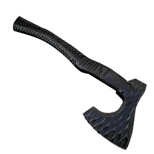 Hache viking artisanale à dos plat avec lame en acier au carbone de 5 pouces, manche en bois de frêne gravé, gaine en cuir et tête gravée - Product Image 1