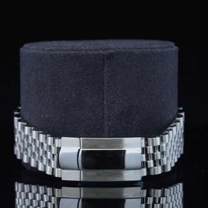 VVS1 Quality for Ice Moissanite Hand Studded Set for Luxury <b>Watches</b> <b>Black</b> Color Steel Customizable Features Mixed Scale - Product Image 5