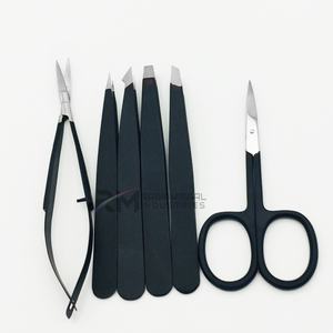 Pinzas para Cejas Personalizadas RMI con Recubrimiento de Polvo Negro / Punta Plateada de Acero Inoxidable, Juego de 4 Pinzas con Puntas Diferentes - Product Image 1