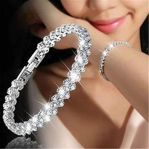 Pulsera de tenis de moissanita VVS premium con plata de ley 925, joyería para mujer, ideal para fiestas y regalos - Product Image 4