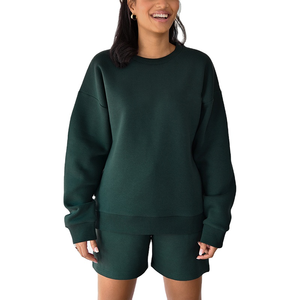 Ensemble décontracté 2 pièces pour femme : sweat-shirt à col rond et short en maille de polyester, motif uni, idéal pour l'hiver - Product Image 1