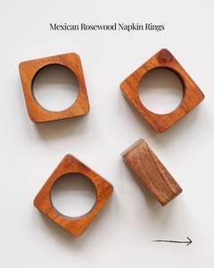 Ensemble d'anneaux de serviette rustiques en bois massif, durables, écologiques et personnalisables pour table de salle à manger et fêtes - Product Image 3