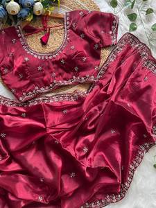 Sari indien de luxe exclusif en satin de soie élégant avec broderie à la main et sequins, tenue de fête et de soirée tendance - Product Image 6