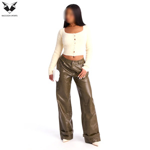 Pantalon en similicuir vert olive tendance pour femme, taille haute, coupe droite, ajustement régulier, style décontracté streetwear, respirant et écologique - Product Image 5