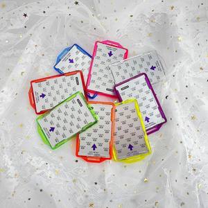 Porta Tarjetas de Identificación Rígido con Bloqueo RFID en Varios Colores - Product Image 2