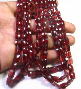 Perles de grenat rouge naturel africain de haute qualité, coupe baguette facettée 6x9mm, 17 pouces, provenance Mozambique, pour la fabrication de bijoux DIY - Product Image 1