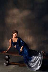 Sari indio elegante de georgette azul con bordado de encaje, estilo tradicional étnico de Bollywood para mujer. - Product Image 2