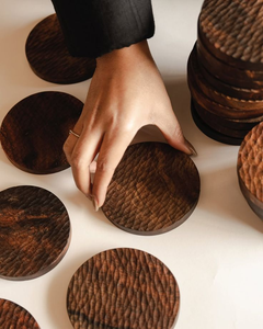 Sous-verres en bois naturel fabriqués en Inde avec support pour la décoration de la maison et les accessoires de cuisine, disponibles à prix d'exportation - Product Image 5